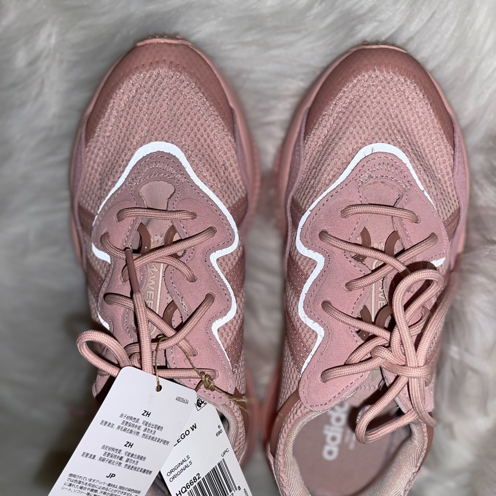NWT Size 7.5 Women’s Adidas Osweego